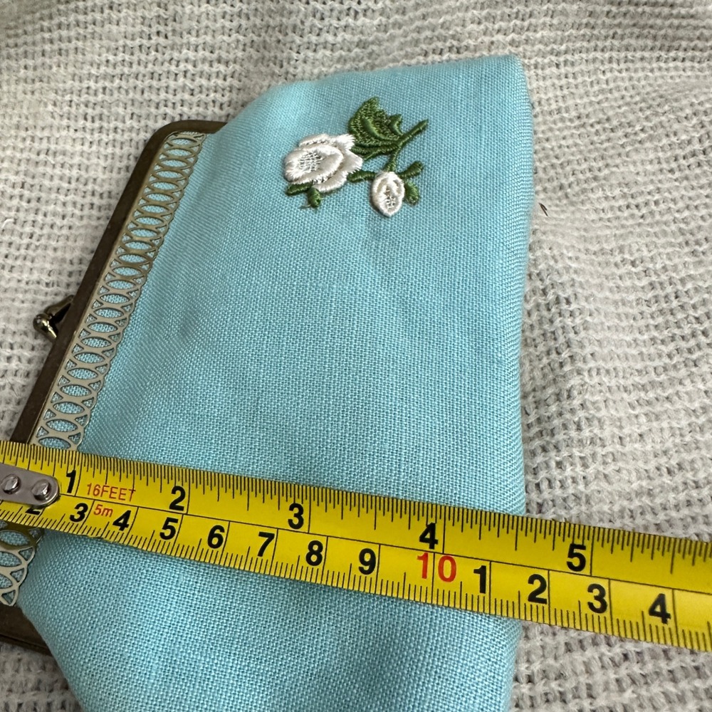 Vintage Kiss Lock Coin Purse Mirror Set Aqua Embroidered Rose Coquette Cottage - Picture 6 of 11